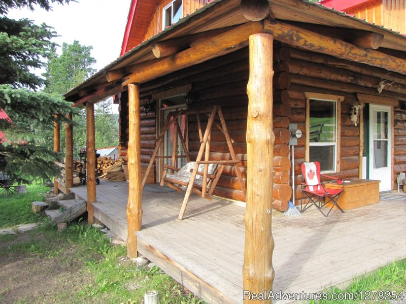 Hunter's cabin | Log cabins in beautiful Kananaskis | Turner Valley, Alberta  | Bed & Breakfasts | Image #1/9 | 