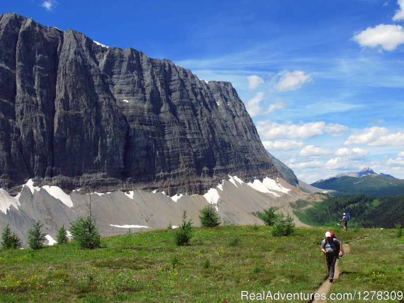 Canadian Rockies Hiking | Image #8/14 | 