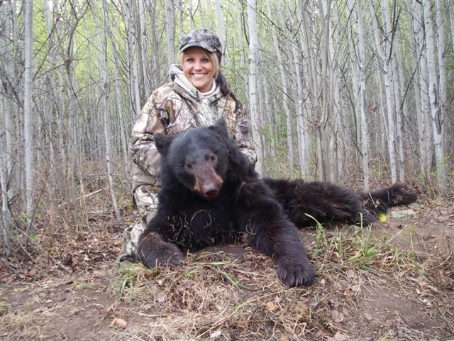 Excellent Alberta Black Bear Hunting | Image #7/8 | 