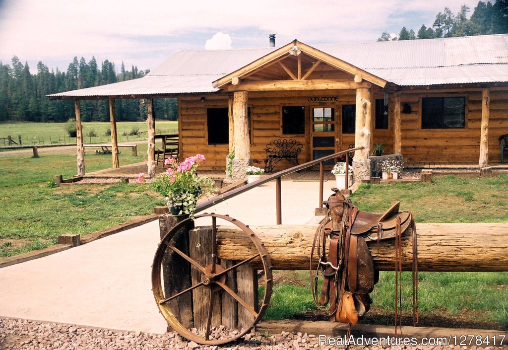 Sprucedale Guest Ranch | Image #2/6 | 