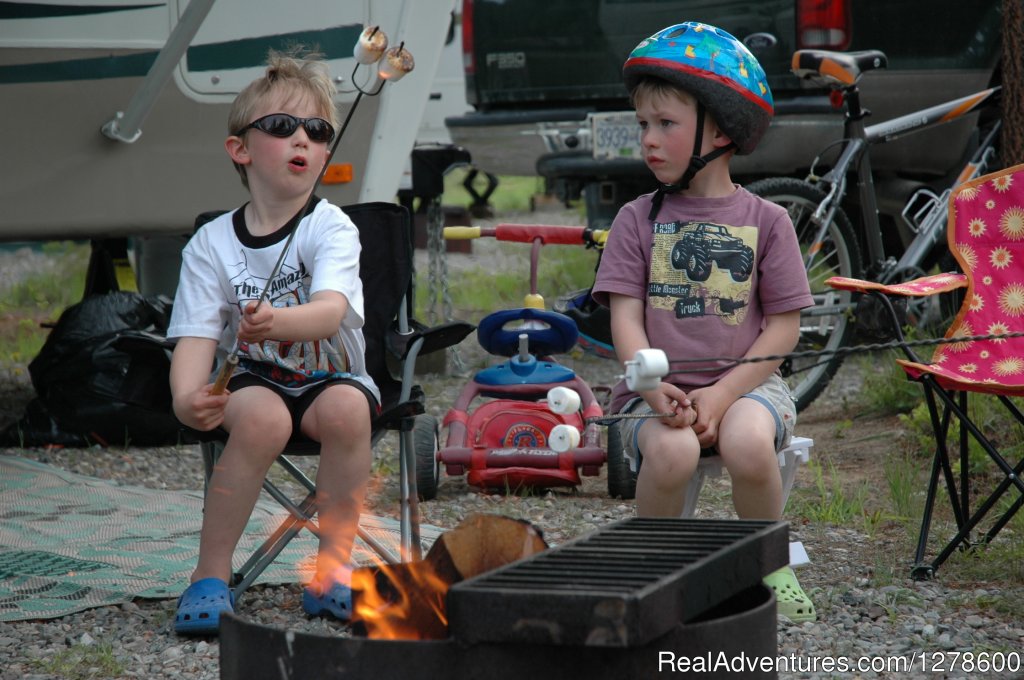 Roasting Marshmallows | Kimberley Riverside Campground | Image #3/5 | 