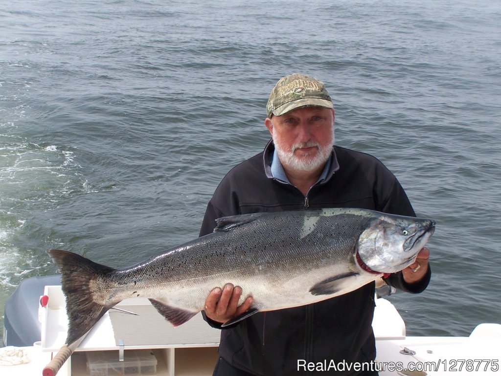 Chinoook Salmon | Wild Pacific Charters | Image #4/11 | 