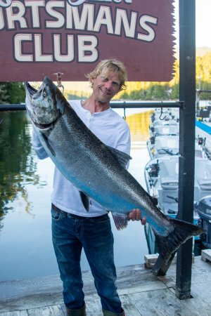 Rivers Inlet Sportsman's Club Fishing Lodge Photo