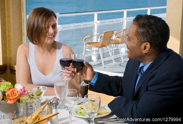 Enjoying a Sunday Brunch | Hornblower Cruises & Events | Image #4/9 | 