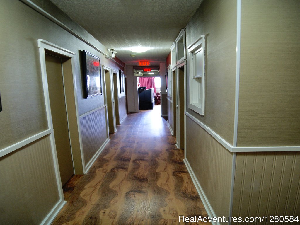 Hallway | The Manor- Prince George Hostel | Image #2/10 | 