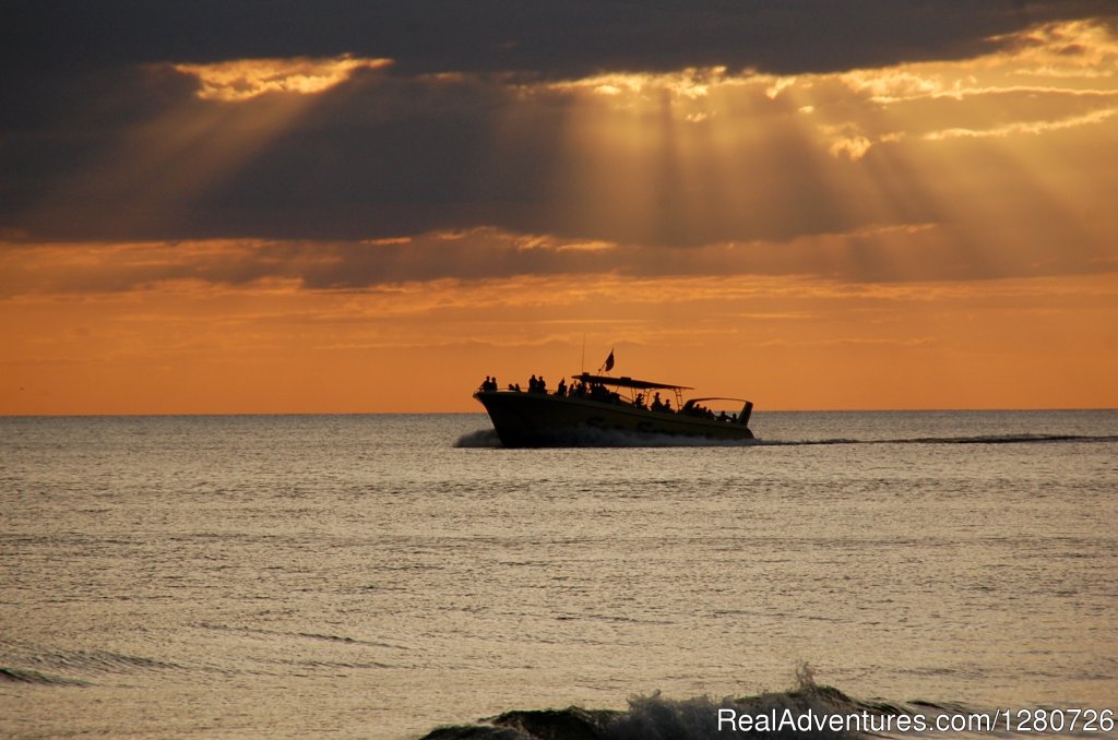 Sunsets are Awesome | Sea Screamer | Image #3/6 | 