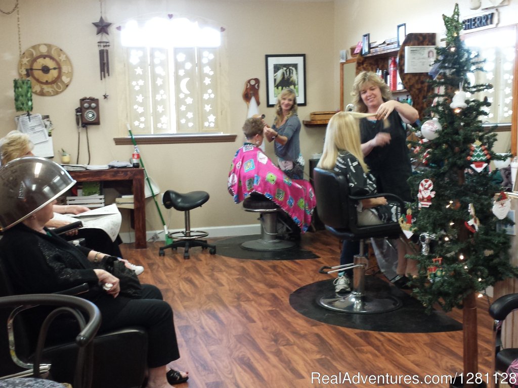 Resort's Salon and Massage Therapist | Grand Oaks Resort | Image #18/20 | 