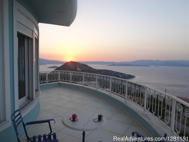 Sunrise over private master veranda | Romantic, luxurious gateway at Stargazer Villa | Image #7/26 | 
