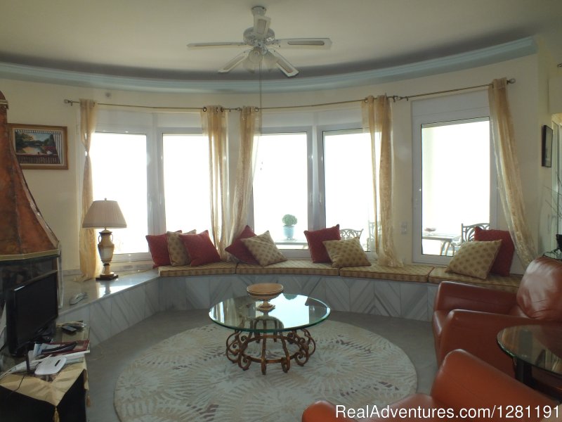 Sitting room | Romantic, luxurious gateway at Stargazer Villa | Image #26/26 | 