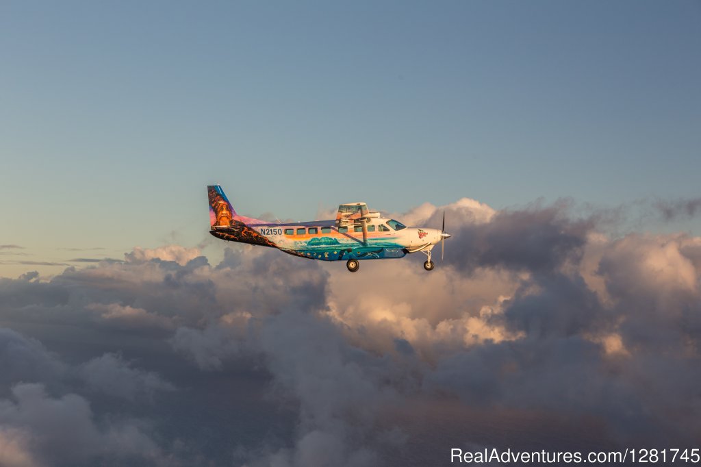 Big Island Air | Kailua Kona, Hawaii  | Scenic Flights | Image #1/2 | 