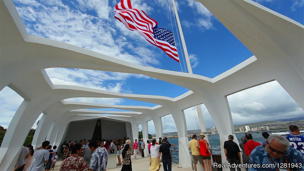 USS Arizona Memorial Interior | E Noa Tours | Image #3/6 | 