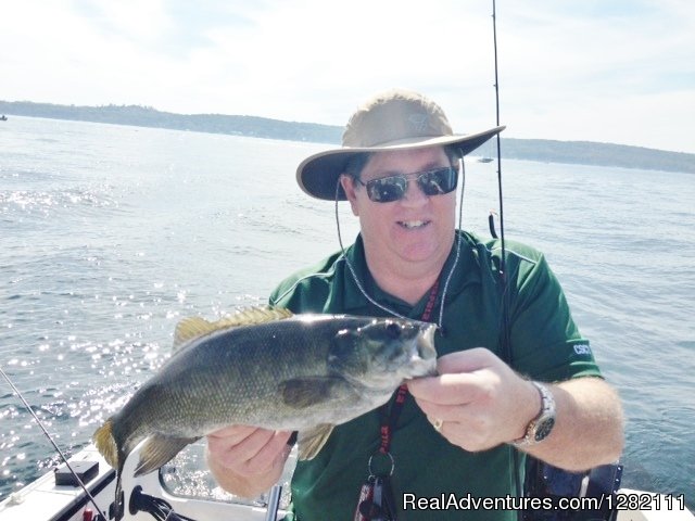 Jim's 3.5 lb Lake Geneva Smallie | Small groups, Big catches with Wild Dog Good Guyde | Image #4/8 | 