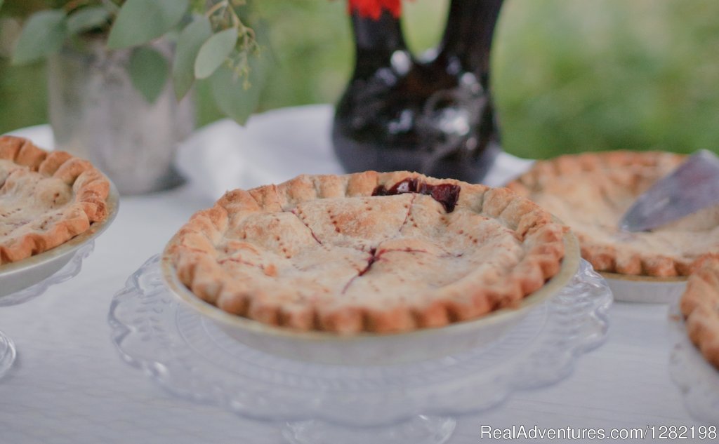 Famous Huckleberry Pie from the Syringa Cafe | River Dance Lodge | Image #11/20 | 