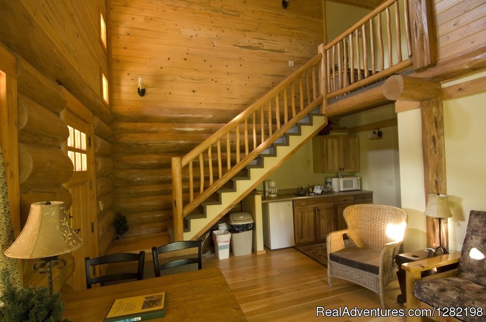 Three Bedroom Cabin Interior | River Dance Lodge | Image #16/20 | 