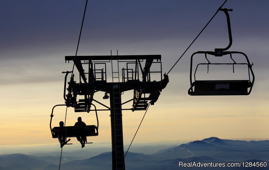 Last chair... | Single Ski Hub: Skiing and Snowboarding vacations | Image #5/7 | 