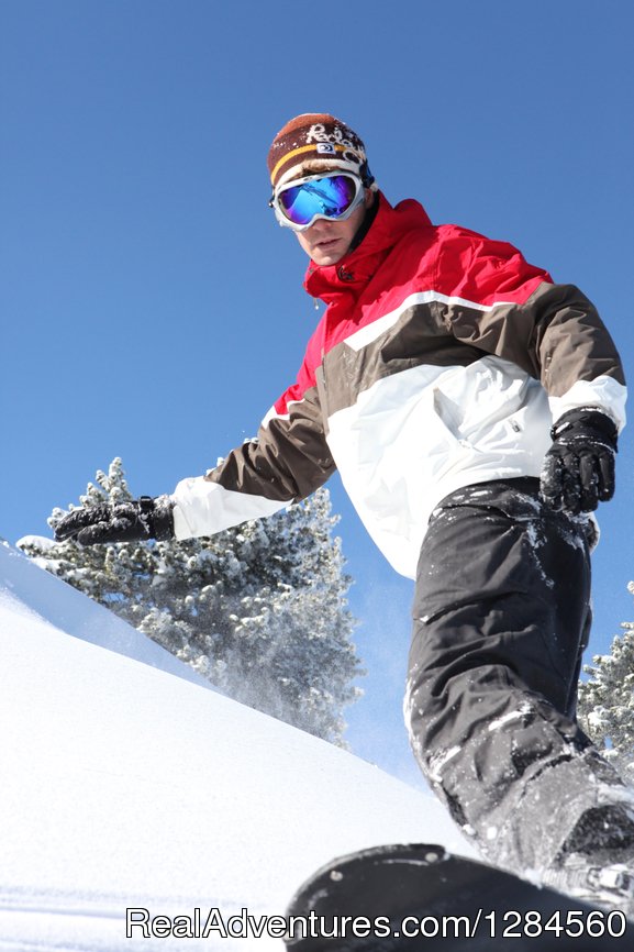 Lone snowboarder | Single Ski Hub: Skiing and Snowboarding vacations | Image #7/7 | 