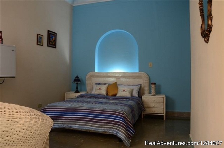 Room Dartagnan | Apartahotel 4 Mosqueteros en el Corazon del Vedado | Havana, Cuba | Bed & Breakfasts | Image #1/8 | 