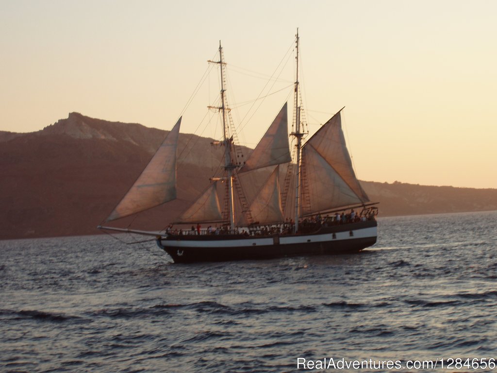 Sailing Boat Tours | Santorini Tours & Car rentals | Image #3/5 | 
