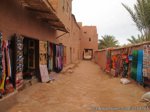 Ait benhadou Kasbahs | Morocco Sahara Tours from Marrakech | Image #2/4 | 