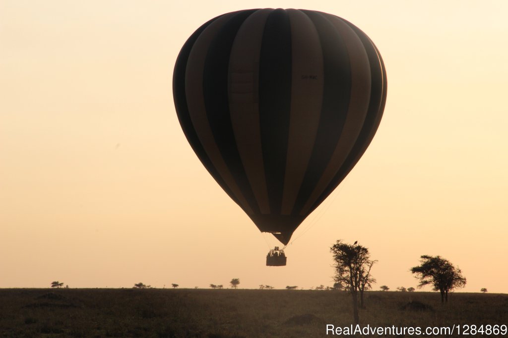 Serengeti Balloon Safari | Explore Tanzania Safaris | Image #6/8 | 