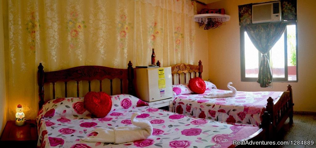 Room 2 | Casa Patricio | Image #3/5 | 