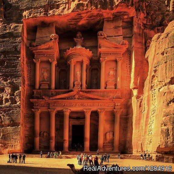 The Treasury, Al-Khaznah | Petra - The Rosey City - one Of the 7 wonders | Image #2/20 | 