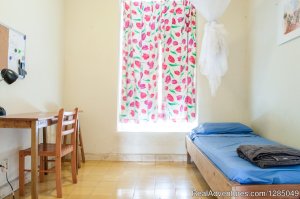 Central Located Budget Hostel Accommodation Poppy | Youth Hostels Willemstad, Curacao | Youth Hostels Curacao