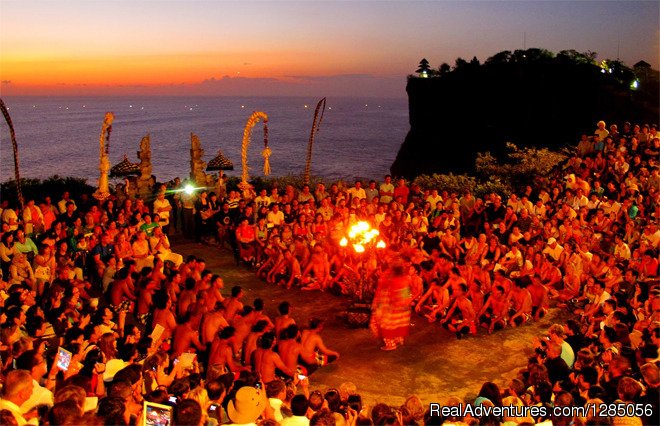 Trance Ritual Balinese music drama | Spectacular Uluwatu Sunset & Kecak Dance | Image #3/3 | 
