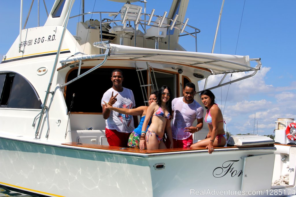 Private Fishing Charter & Sightseeing Yacht Trip | Image #14/19 | 