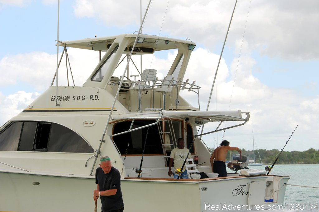 Private Fishing Charter & Sightseeing Yacht Trip | Image #18/19 | 