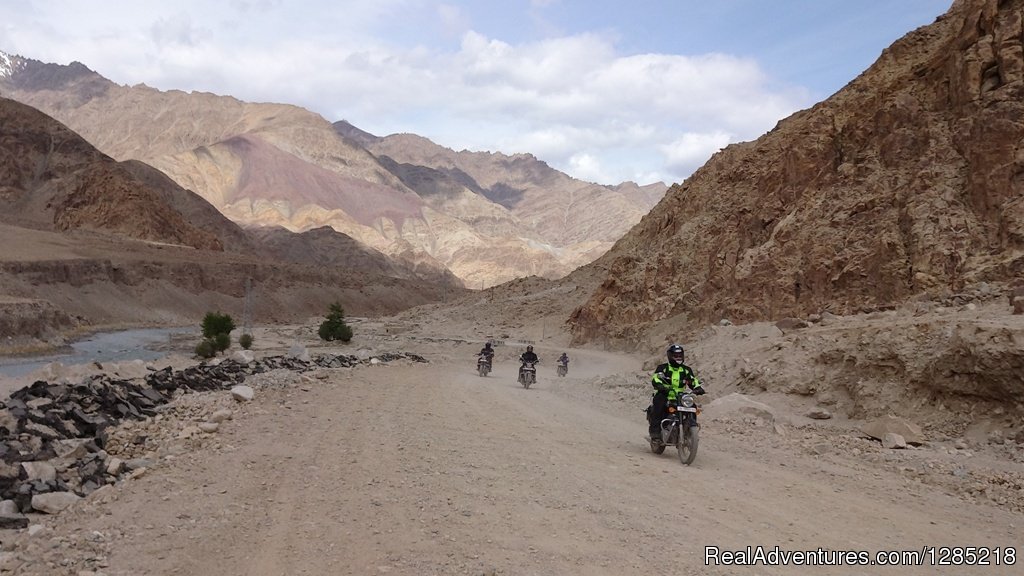 Road to lake of Tso Moriri lake | Motorcycle Tours India -Royal Bike Riders | Image #15/25 | 