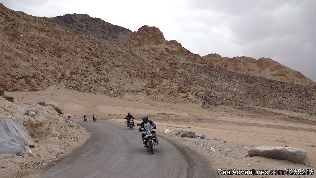 Road to Ladakh | Motorcycle Tours India -Royal Bike Riders | Image #20/25 | 