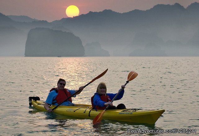Kayaking | Halong Paloma Cruise | Image #14/20 | 