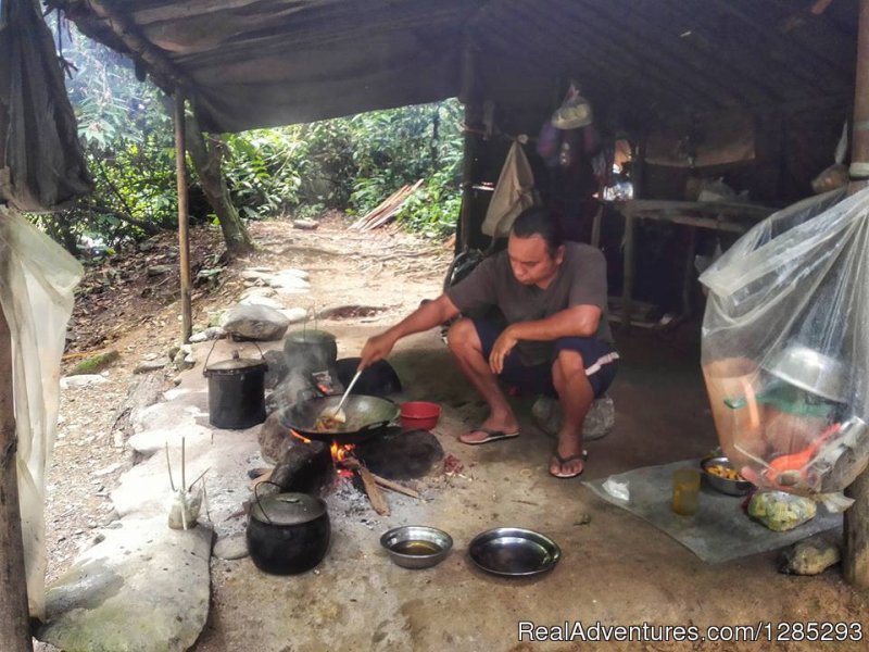 Cooking Activities Prefare For  Dinner | 10 Days Leuser National Park Expedition | Image #5/7 | 