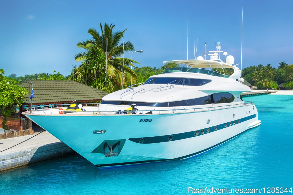Sea Jaguar, Side View | Luxury Super Yacht in Maldives, Sea Jaguar | Male, Maldives | Sailing | Image #1/14 | 