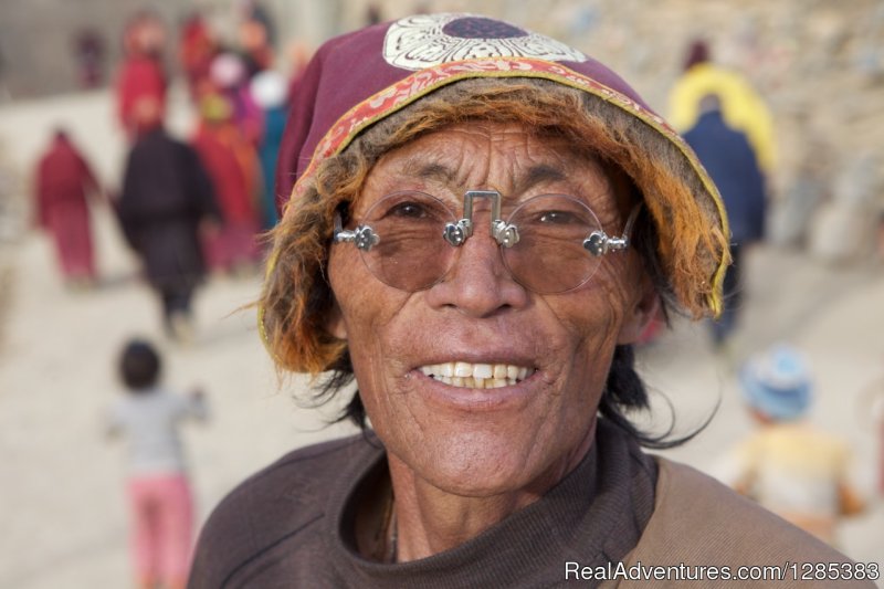 Tibetan pilgrim | Tibet Photo Workshop | Image #6/8 | 