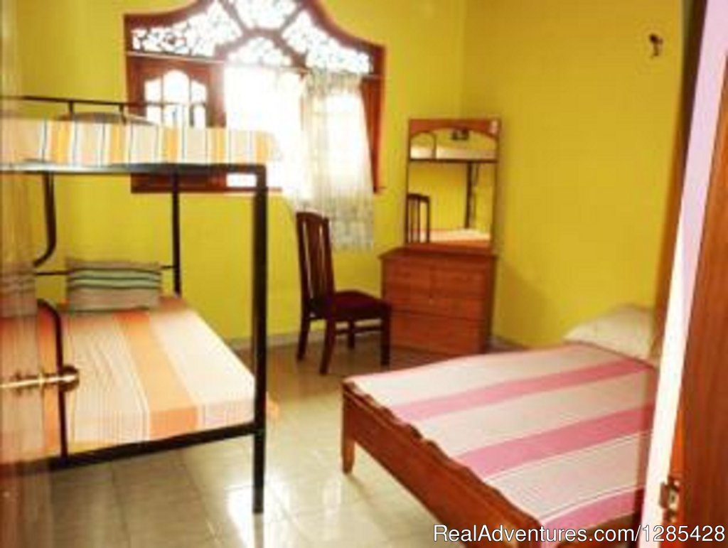 Up-stair Dorms | check in to near by beach B & B family house | Image #5/5 | 