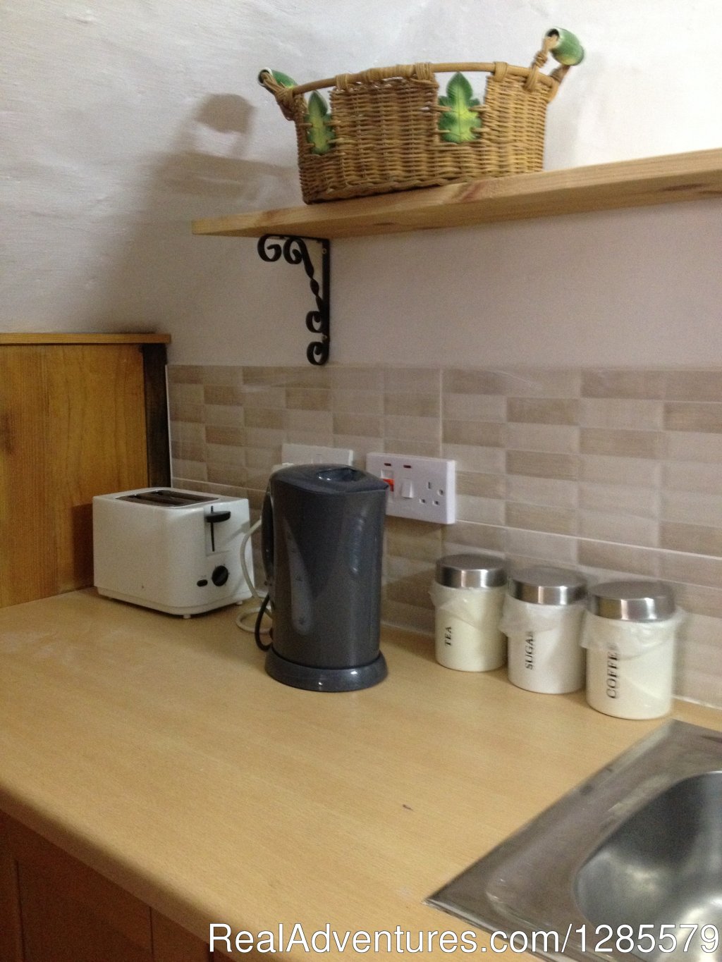 Fully equipped kitchenette. | Sliema Room Rent Malta | Image #13/21 | 