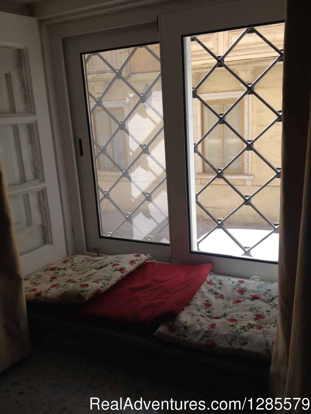 Studio en suite bedroom. | Sliema Room Rent Malta | Image #5/21 | 
