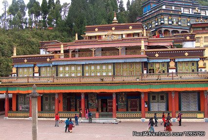 Sikkim Monastery | Mesmerizing Darjeeling with Gangtok Tour | Image #2/5 | 