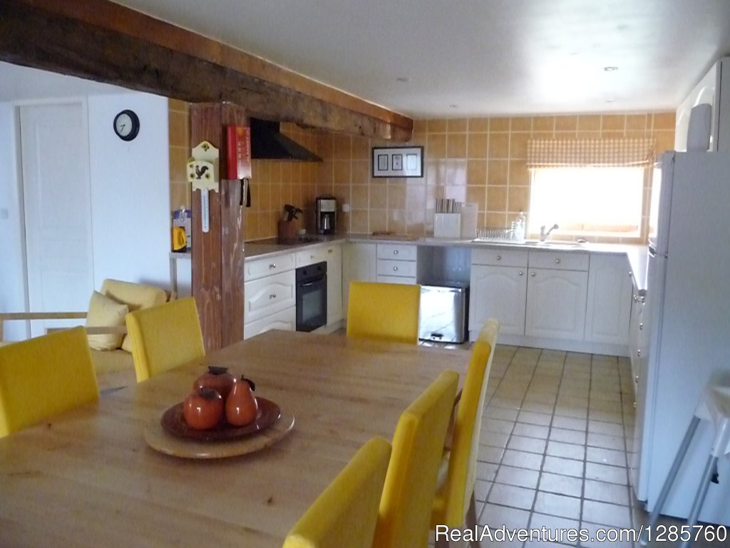 Sail On A Gabbare At Roc Gageac | Rent This Beautiful House In Dordogne France | Image #11/24 | 