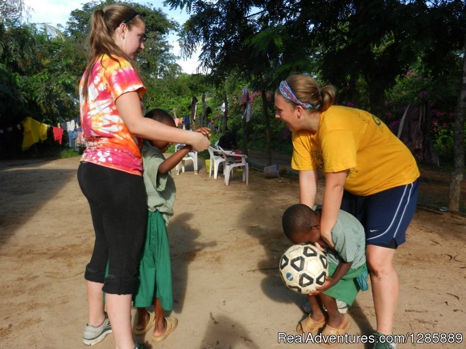 Volunteer Social Project in Kenya | Image #2/2 | 