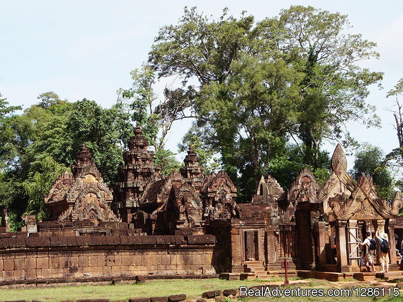 Bantreay Srei Temple 01 | Cambodia Private Tour Packages | Image #9/12 | 