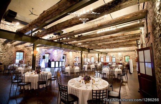 3 Course Dining in Elegance | Shop, Wine & Dine Tour Hudson Valley | Image #2/3 | 