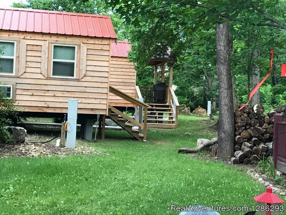 Our Cabins | Friendship Falls Camping and Cabins, Cosby TN | Cosby, Tennessee  | Campgrounds & RV Parks | Image #1/4 | 