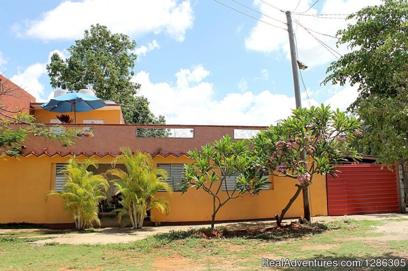 Hostal Las Arecas de Felix | Trinidad, Cuba | Bed & Breakfasts | Image #1/17 | 