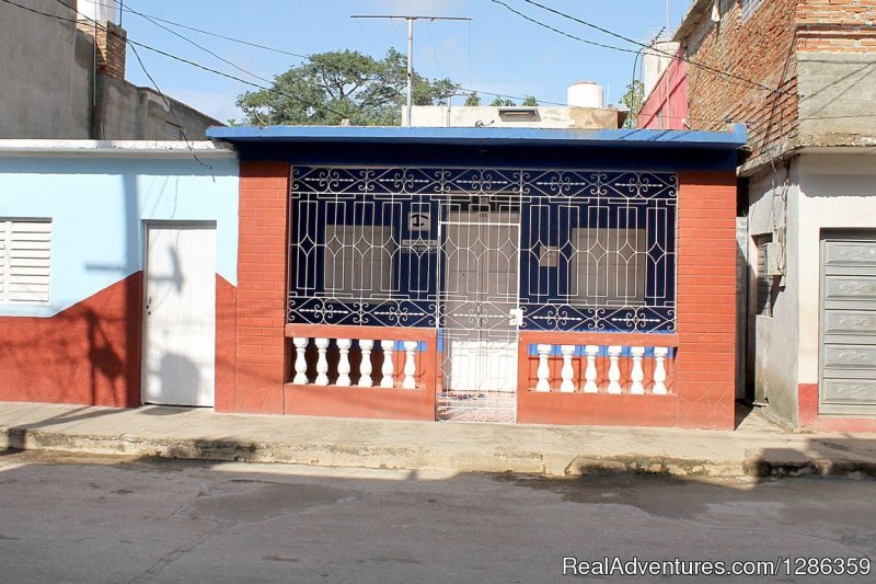 Casa Hospedaje Alayn Enrique | Trinidad, Cuba | Bed & Breakfasts | Image #1/14 | 