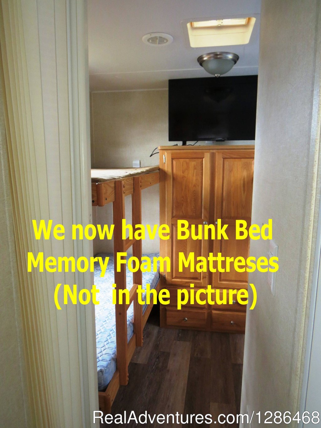 Bunk Bed Room has 4 bunks | Making Memories with BoardwalkRVrentals | Image #3/8 | 