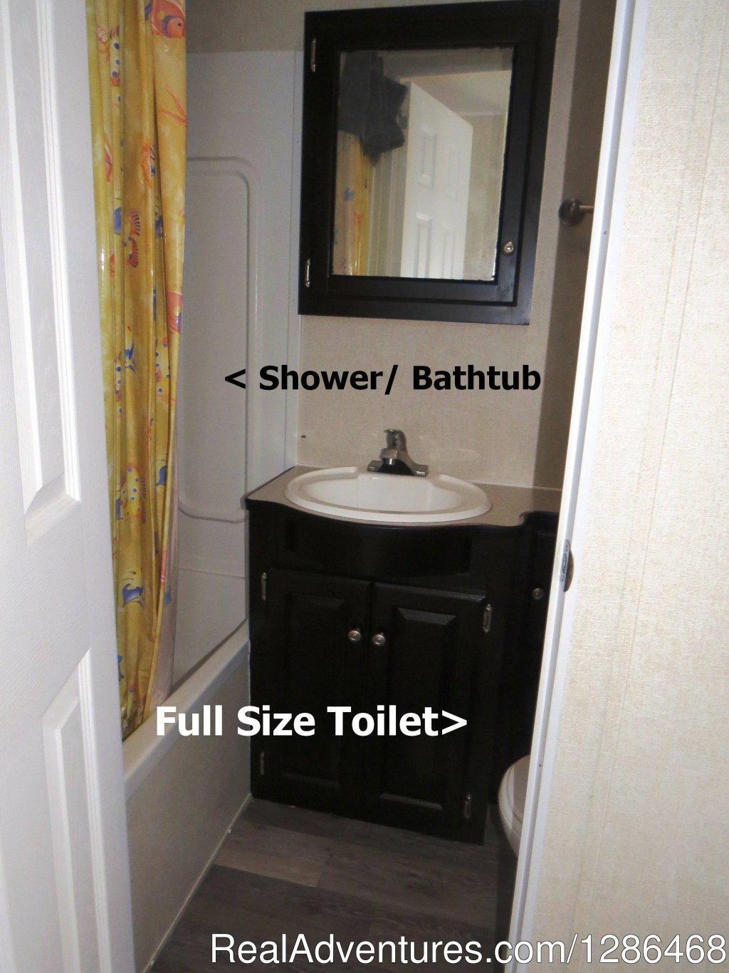 Bathroom Picture in RV | Making Memories with BoardwalkRVrentals | Image #6/8 | 
