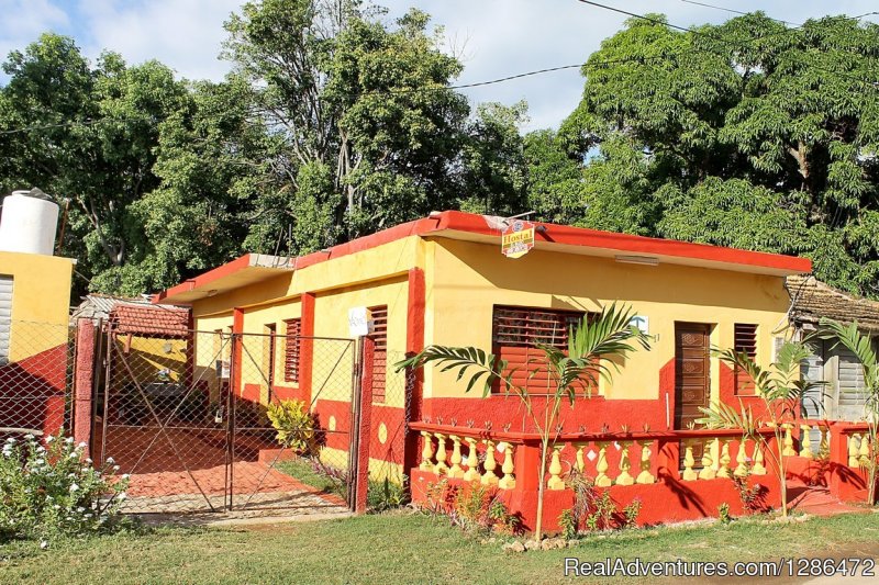 Hostal El Buzo | Trinidad, Cuba | Bed & Breakfasts | Image #1/11 | 